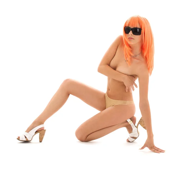 Meisje in tinten met oranje haren — Stockfoto