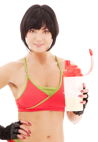 Fitnesstrainerin mit Proteinshake — Stockfoto