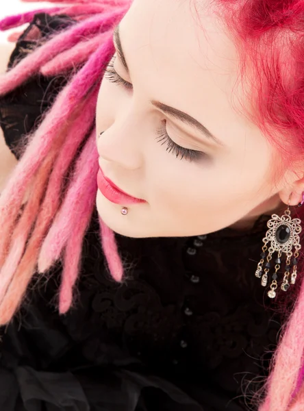 ピンクの髪の少女 — ストック写真