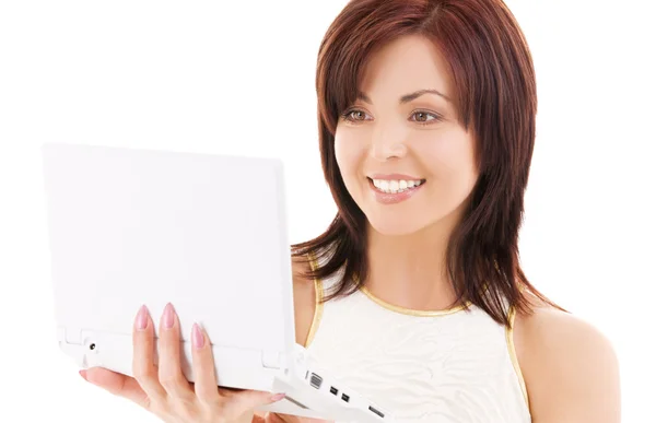 Szczęśliwa kobieta z laptopa — Zdjęcie stockowe