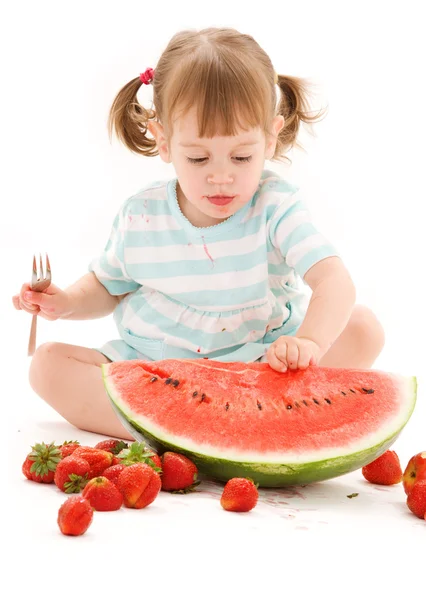 Holčička s jahodovou a meloun — Stock fotografie