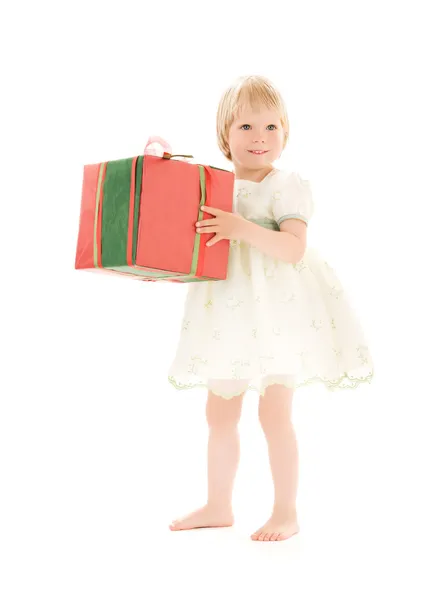 Flicka med presentförpackning — Stockfoto