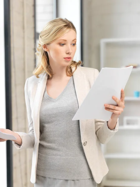 Calm woman with documents — Stock Photo, Image