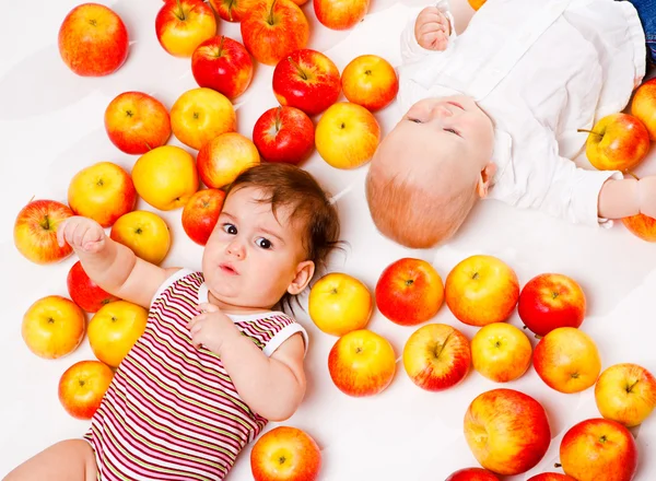 Bebês Apple — Fotografia de Stock