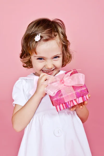 Joyfull liten flicka — Stockfoto