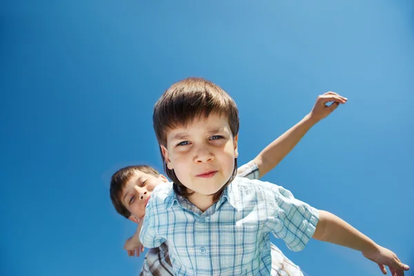Kids looking into camera — Stock Photo, Image