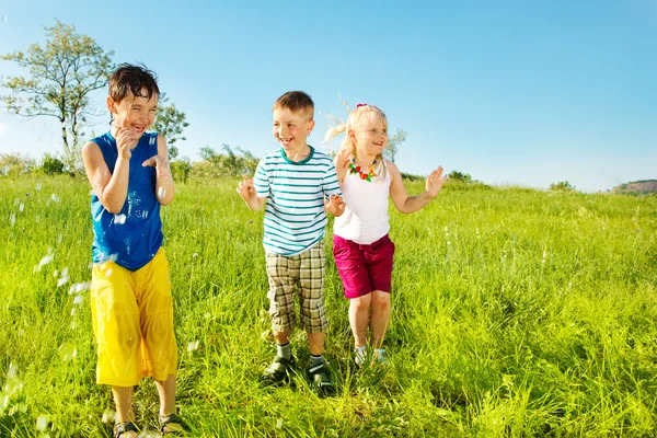 Active soaked kids — Stock Photo, Image