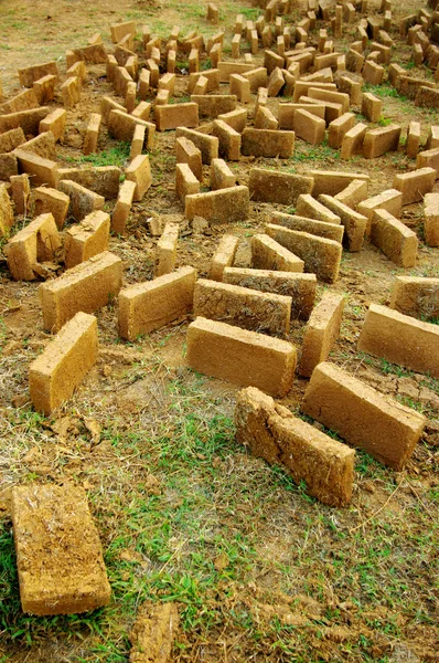Lera tegel för bygga lera huset — Stockfoto