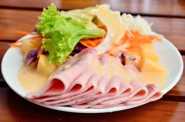 Ham en salade — Stockfoto