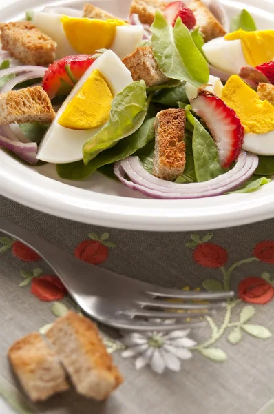 Salade met ei — Stockfoto