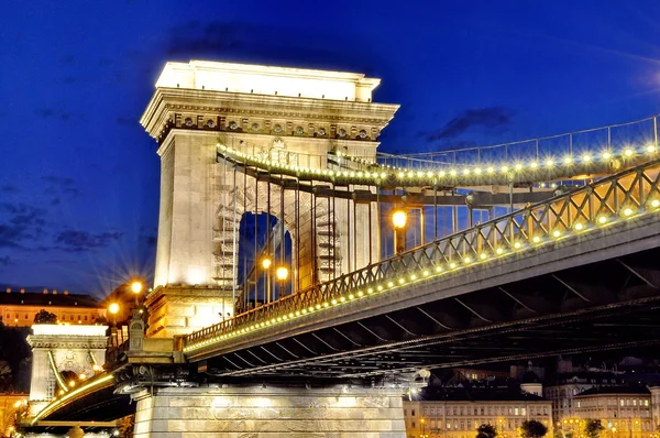 Zincir köprü budapest city — Stok fotoğraf