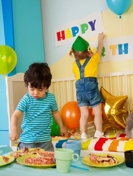 Kid's on the birthday party — Stock Photo, Image