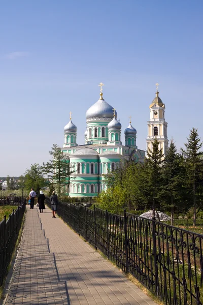 Svatý klášter kanavka.serafimo-diveyevsky v Rusku — Stock fotografie