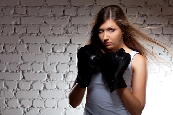 Woman wearing boxer gloves — Stock Photo, Image