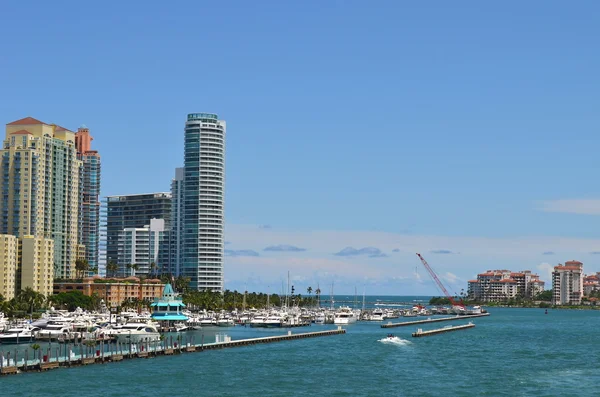Marina and Luxury HighRise Condominiums — Stock Photo, Image