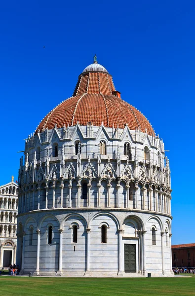 Basilika in Pisa — Stockfoto