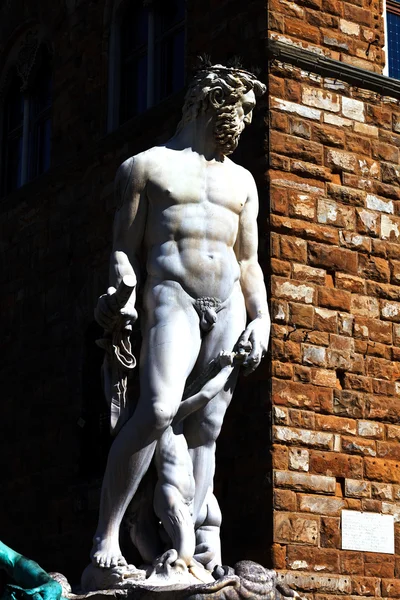 Estatua de Neptuno —  Fotos de Stock