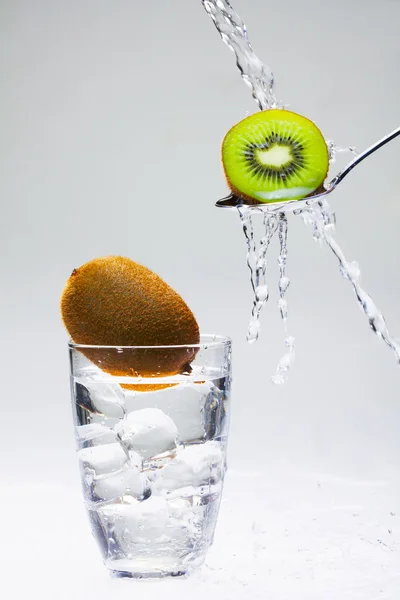 stock image Kiwi under water