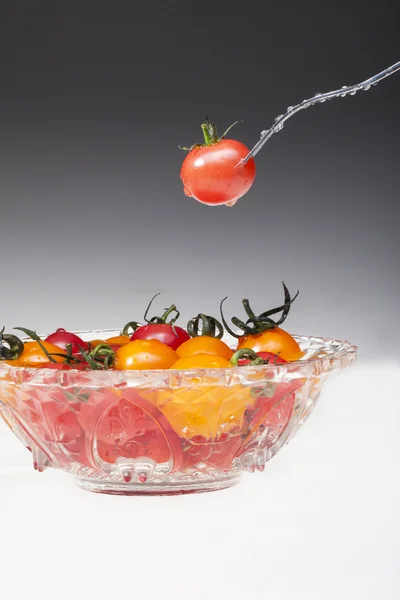 Cherry _ tomatoes en el bowl —  Fotos de Stock