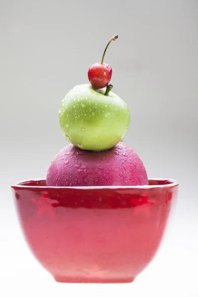 Stock image The fruits in the bowl