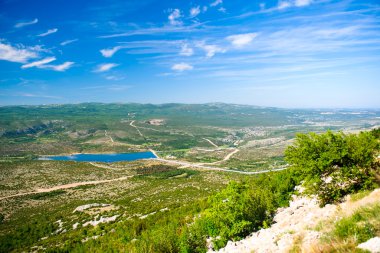 plitvice gölleri Milli Parkı içinde nefes kesen manzarası. Hırvatistan