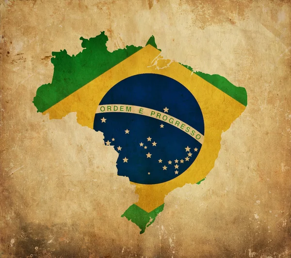Винтажная карта Бразилии на гранж-бумаге — стоковое фото