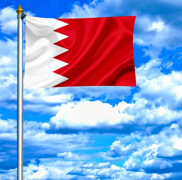 Bahréin ondeando bandera contra el cielo azul —  Fotos de Stock