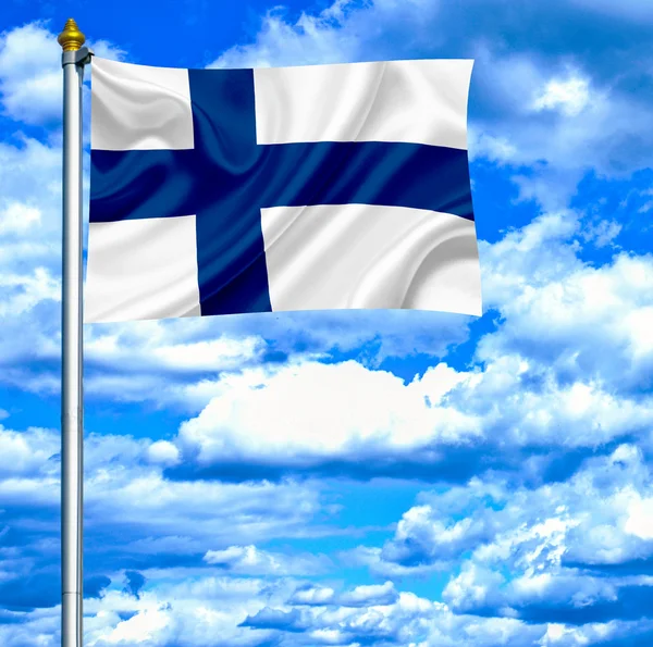 Finland zwaaien vlag tegen blauwe hemel — Stockfoto