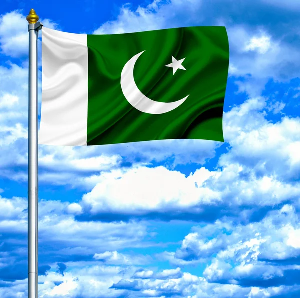 Πακιστάν κυματίζει σημαία μπλε ουρανό — Φωτογραφία Αρχείου