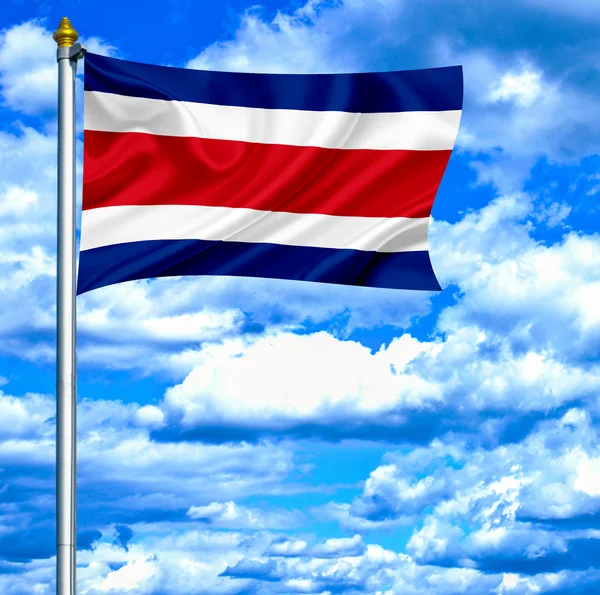 Κόστα Ρίκα που κυματίζει σημαία μπλε ουρανό — Φωτογραφία Αρχείου