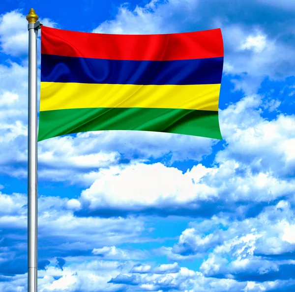 Mauricio ondeando bandera contra el cielo azul — Foto de Stock