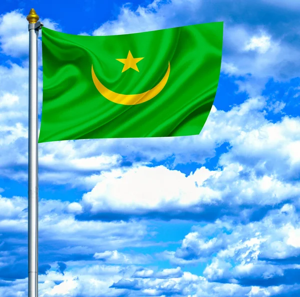 Μαυριτανία κυματίζει σημαία μπλε ουρανό — Φωτογραφία Αρχείου