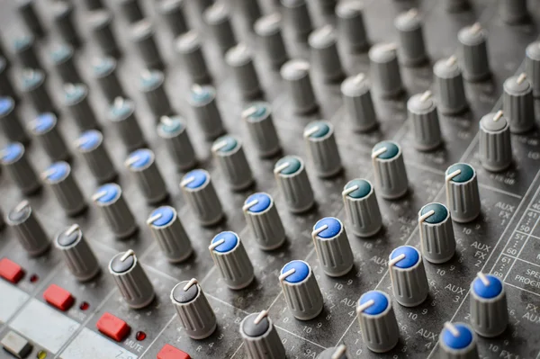 Primer plano del mezclador de sonido — Foto de Stock