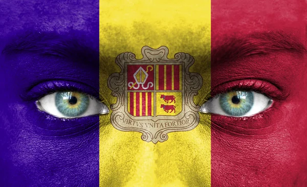 Cara humana pintada con bandera de Andorra — Foto de Stock