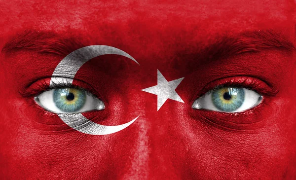 Volto umano dipinto con bandiera della Turchia — Foto Stock
