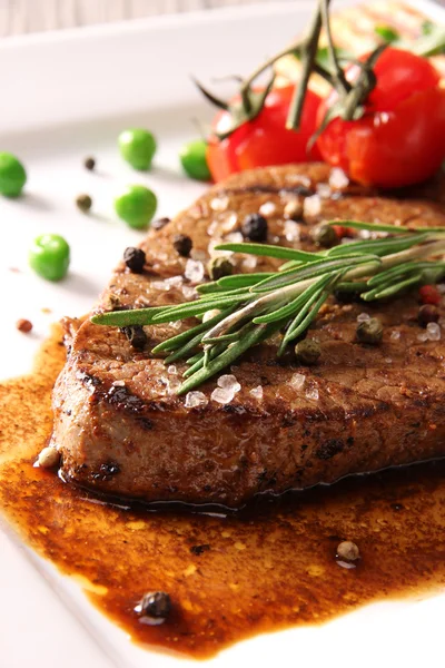 Grilled steak — Stock Photo, Image