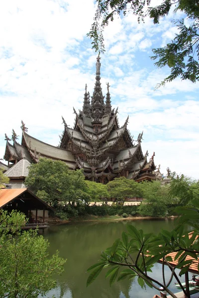 Templo Santuario de la Verdad en Pattaya — Foto de Stock