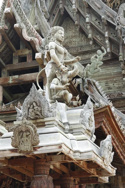 Templo de madera - Santuario de la Verdad - en Pattaya — Foto de Stock