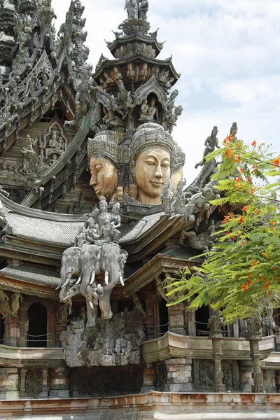 Tempio di legno Santuario della Verità a Pattaya — Foto Stock