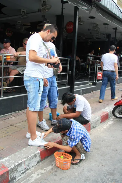 Niños Shoeblacks en Tailandia — Foto de Stock