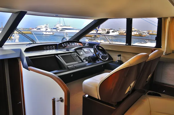 Steering wheel yacht — Stock Photo, Image