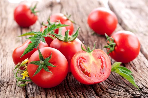 Tomatoes, cooked with herbs for the preservation — Stock Photo, Image