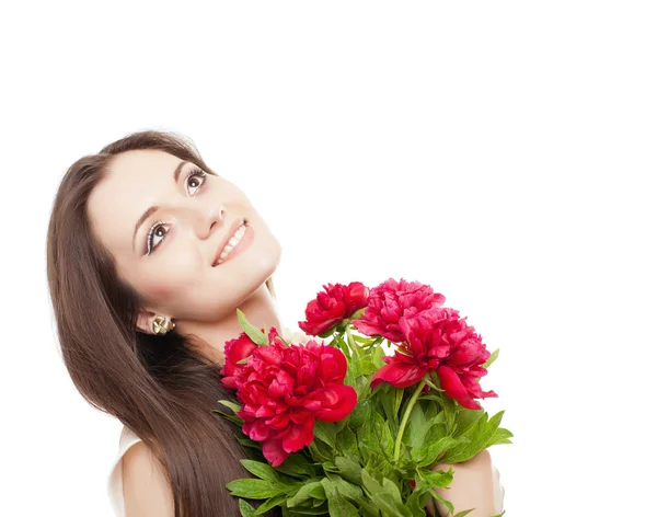 Retrato de una hermosa chica con flores sobre fondo blanco — Foto de Stock