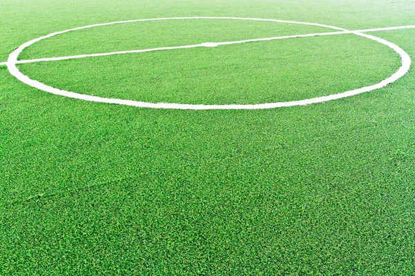Γραμμές στο ποδόσφαιρο πεδίο πράσινο γρασίδι — Φωτογραφία Αρχείου
