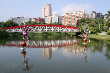 Şehir Parkı içinde köprü