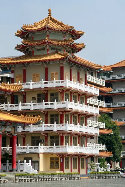 Yüksek pagoda — Stok fotoğraf