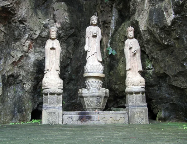 Kamienne posągi Buddy — Zdjęcie stockowe
