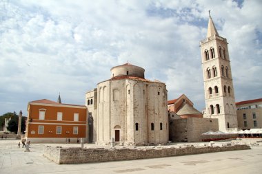 kalıntıları ve kilise