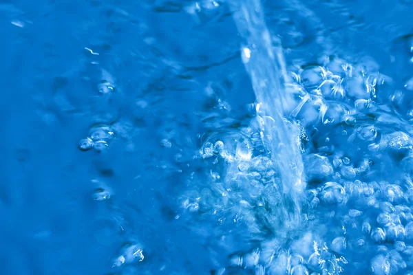Salpicaduras de agua y burbujas —  Fotos de Stock