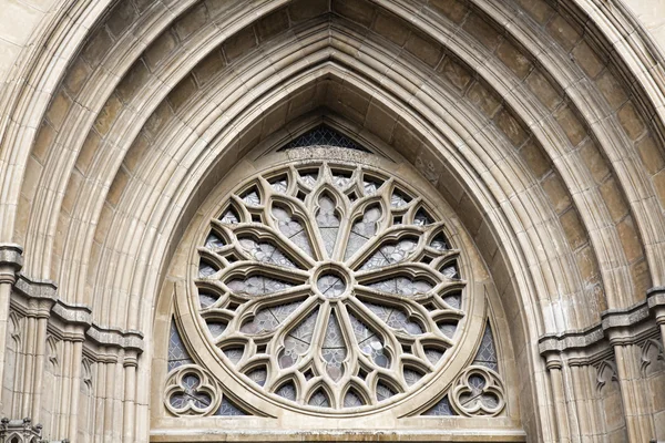 Arco in pietra gotica — Foto Stock